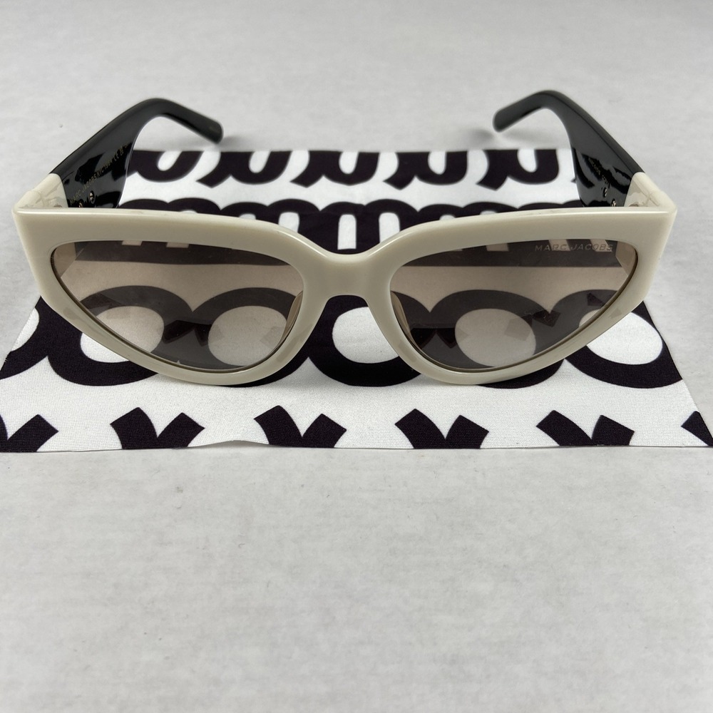 Marc Jacobs Black/Grey Shaded Cat-Eye Women's Sunglasses, Marc 645/s CCPHA 57-17 - Picture 3 of 9